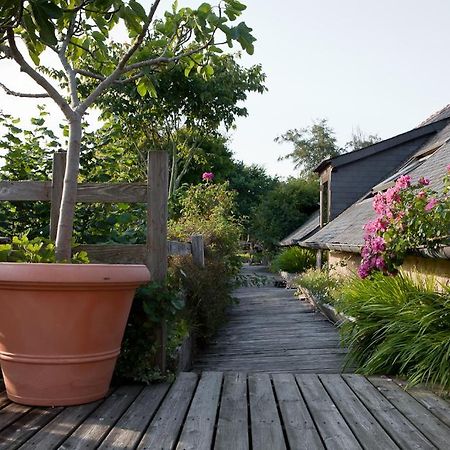 La Maison Des Lamour Plelo Ngoại thất bức ảnh